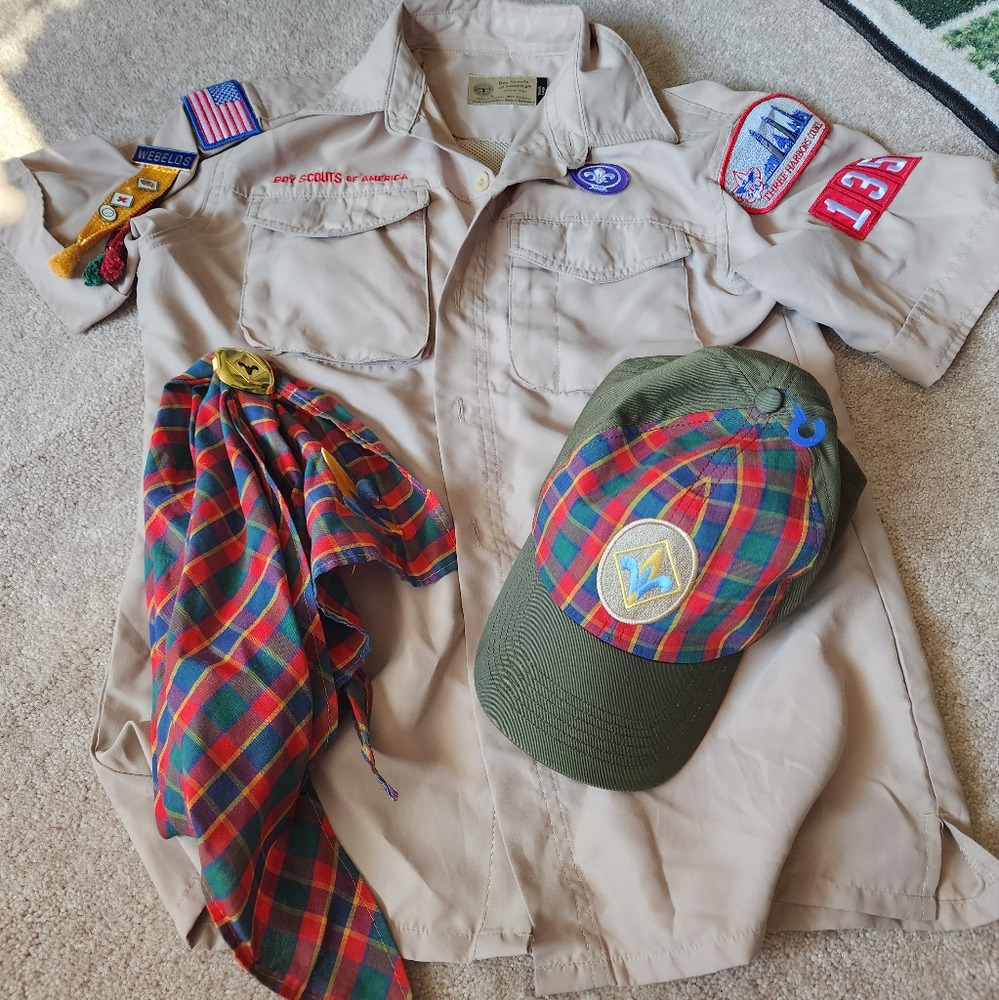 Youth Boy Scouts shirt, hat and scarf
